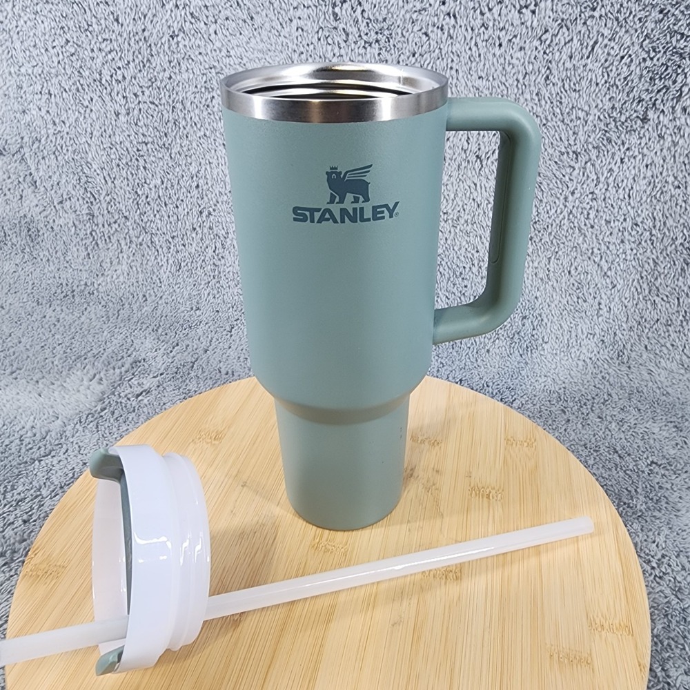 Stanley Adventure Quencher 2.0 40oz Tumbler Shale With Lid & Straw